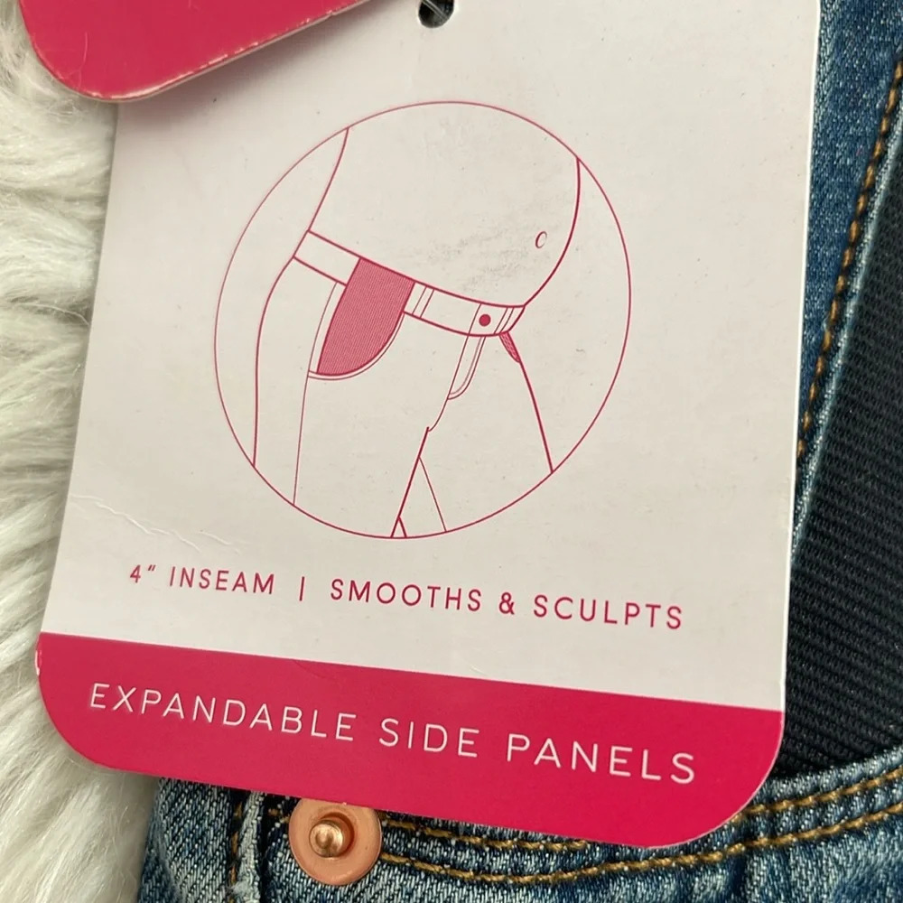 ISABEL MATERNITY by Ingrid & Isabel Side Panel Midi Maternity Jean Shorts 4 NEW - Picture 7 of 9
